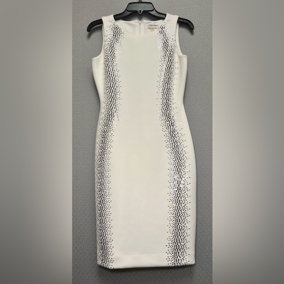 Calvin Klein Embellished Scuba Sheath Dress. Size: 2 - Picture 3 of 4